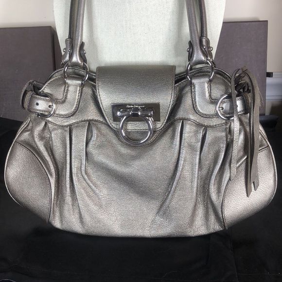 SALVATORE FERRAGAMO Gancini Metallic Silver Grey Leather Hand Bag Like New Cndtn - Picture 8 of 17